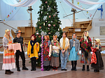 В танцевальном зале ДК "Современник" прошел Святочный флешмоб "Вестники Рождества"