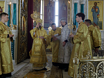 Глава Россошанской епархии совершил молодежную Литургию в Свято-Ильинском кафедральном соборе города Россошь