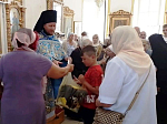  Благочинный совершил молебен на начало нового учебного года и вручил детям подарки в рамках акции «Собери ребенка в школу»