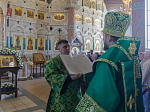 В праздник Входа Господня в Иерусалим глава Россошанской епархии совершил Литургию в Свято-Ильинском кафедральном соборе города Россоши