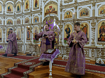 В понедельник третьей седмицы Великого поста Правящий Архиерей совершил Литургию Преждеосвященных Даров в храме святителя Митрофана Воронежского села Верхний Мамон