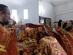 Преосвященнейший епископ Дионисий совершил Божественную литургию в Георгиевском храме села Терновое Острогожского района