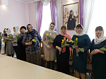 Епископ Россошанский и Острогожский Дионисий поздравил прекрасную половину приходского актива Ильинского кафедрального собора с праздником весны