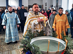 Священник совершил праздничное богослужение и чин Великого освящения воды