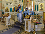Накануне праздника Успения Пресвятой Богородицы Архипастырь совершил всенощное бдение с чином Погребения Плащаницы Божией Матери в Ильинском кафедральном соборе Россоши