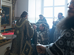 В пятницу 2-й седмицы Великого поста правящий архиерей совершил Литургию Преждеосвященных Даров в Казанском храме с. Гнилое