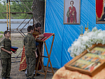 Епископ Дионисий возглавил Божественную литургию на территории Верхнемамонского казачьего кадетского корпуса с. Гороховка и совершил закладку камня в основание храма