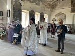 Праздничное богослужение в храме апостола Иоанна Богослова села Липчанка