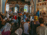 В день престольного праздника в храме Успения Пресвятой Богородицы города Калач совершено торжественное богослужение