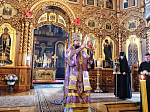 В Неделю Крестопоклонную епископ Дионисий совершил Божественную литургию в Свято-Троицком соборе Серафимо-Дивеевского монастыря в с. Дивеево Нижегородской области