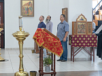 Епископ Россошанский и Острогожский Дионисий совершил Божественную литургию в Воскресенском соборе Белогорского епархиального мужского монастыря