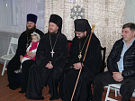 Епископ Россошанский и Острогожский Дионисий посетил Архиерейскую Рождественскую елку в драматическом театре «Рамс» города Россошь
