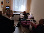 В День пожилого человека: приходской актив Казанского храма Павловска навестил подопечных центра реабилитации и социализации
