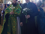 В праздник Входа Господня в Иерусалим глава Россошанской епархии совершил Литургию в Свято-Ильинском кафедральном соборе города Россоши