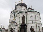 В праздник обретения мощей святителя Митрофана, первого епископа Воронежского, митрополит Воронежский и Лискинский Сергий возглавил торжественные богослужения в Благовещенском кафедральном соборе