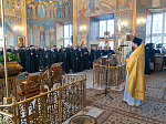 В день памяти священномученика Петра, архиепископа Воронежского, епископ Россошанский и Острогожский Дионисий сослужил митрополиту Воронежскому и Лискинскому Сергию за богослужением в Алексиево-Акатовом монастыре