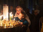 В канун праздника Введения во храм Пресвятой Богородицы епископ Дионисий совершил всенощное бдение в Ильинском кафедральном соборе г. Россоши