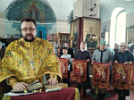 В Петропавловском храме совершили чин освящения хоругвий
