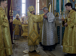 Глава Россошанской епархии совершил молодежную Литургию в Свято-Ильинском кафедральном соборе города Россошь