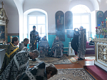 В пятницу 2-й седмицы Великого поста правящий архиерей совершил Литургию Преждеосвященных Даров в Казанском храме с. Гнилое