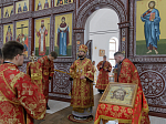 В Неделю 6-ю по Пасхе, о слепом, епископ Дионисий совершил Божественную литургию в Воскресенском соборе Белогорского мужского монастыря