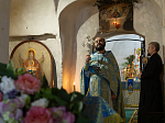Преосвященнейший Дионисий, епископ Россошанский и Острогожский совершил Божественную литургию в Костомаровском Спасском монастыре