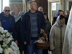 В Великую Субботу Правящий Архиерей совершил Литургию в Свято-Ильинском кафедральном соборе города Россоши