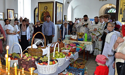 В храме иконы Божией Матери «Казанская» города Павловска молитвенно отметили Преображение Господне