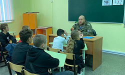 В школе выживания, действующей при воскресной школе «Добро» Ильинского кафедрального собора, состоялось тематическое занятие