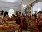 Преосвященнейший епископ Дионисий совершил Божественную литургию в Георгиевском храме села Терновое Острогожского района