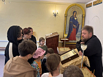 Ребята из летнего лагеря села Волошино встретились со священником