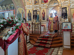 Преосвященнейший Дионисий епископ Россошанский и Острогожский совершил Литургию в храме Архистратига Божия Михаила г. Острогожска