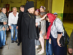 Архипастырь возглавил пасхальную утреню в храме Покрова Пресвятой Богородицы с. Ливенка Павловского благочиния
