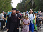 Паломники из Россошанской епархии  почтили память святителей Митрофана Воронежского и Тихона Задонского