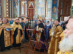 Епископ Россошанский и Острогожский Дионисий совершил молебен с акафистом святителю Тихону, Патриарху Московскому, в Благовещенском кафедральном соборе г. Воронежа