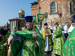 Епископ Россошанский и Острогожский Дионисий совершил Божественную литургию в храме Святого Духа с. Петренково Острогожского района