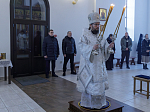 Преосвященнейший епископ Дионисий возглавил служение Божественной литургии в Воскресенском соборе Белогорского мужского монастыря