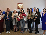 В Петропавловском ЗАГСе прошло чествование молодых семей