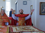 Епископ Россошанский и Острогожский Дионисий совершил венчальную Литургию в храме святителя Митрофана, первого епископа Воронежского, села Верхний Мамон