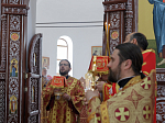 В Неделю 6-ю по Пасхе, о слепом, епископ Дионисий совершил Божественную литургию в Воскресенском соборе Белогорского мужского монастыря