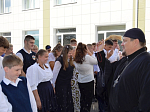 Духовенство Павловского благочиния приняло участие в торжественных линейках, посвященных Дню знаний