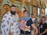 В день памяти великомученика Пантелеимона в Казанском храме поселка Каменка совершено праздничное богослужение
