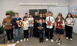 На Репьевской земле отметили День православной книги, в котором приняли участие представители духовенства