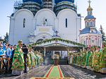 В день памяти прп. Сергия Радонежского Правящий Архиерей Россошанской епархии сослужил Предстоятелю Русской Церкви за Литургией в Троице-Сергиевой лавре
