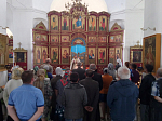 Воскресное богослужение в храме Покрова Божией Матери слободы Шапошниковка