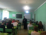 Помощник благочинного по молодежной работе посетил один из корпусов Россошанского техникума