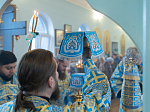 Епископ Дионисий совершил Божественную литургию в Свято-Введенском храме поселка городского типа Ольховатка