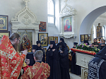 Епископ Россошанский и Острогожский Дионисий совершил Божественную литургию в Костомаровском епархиальном монастыре