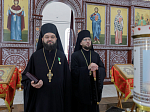 В Неделю 6-ю по Пасхе, о слепом, епископ Дионисий совершил Божественную литургию в Воскресенском соборе Белогорского мужского монастыря