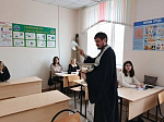 Клирики Россошанского благочиния совершили окропление святой водой государственных учреждений